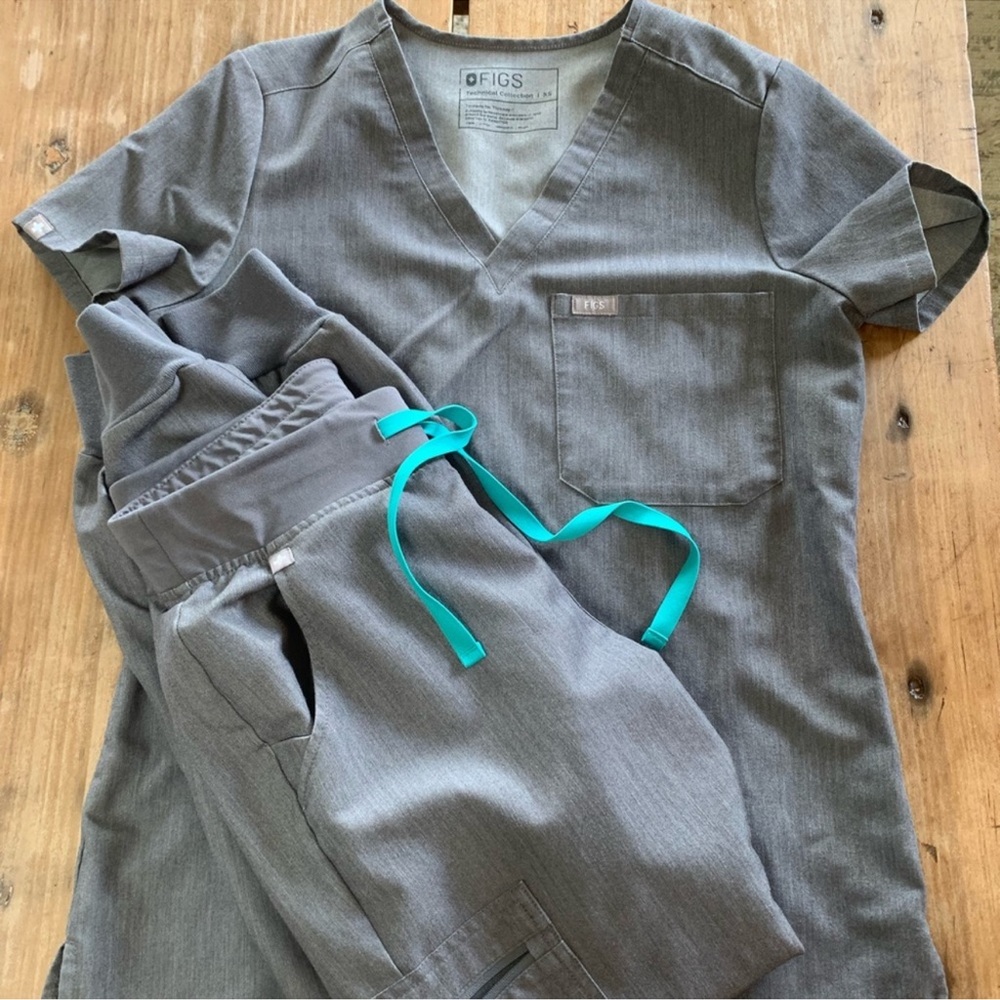Figs Graphite Scrubs Top & Jogger Pants Set Gem